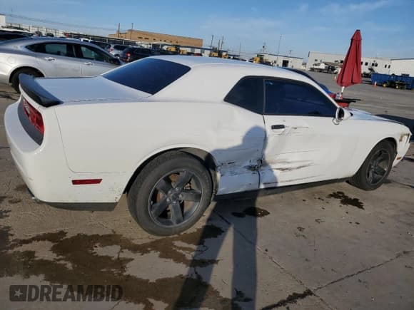 ✅ 2014 Dodge Challenger Rallye Redline • VIN: 2C3CDYAGXEH152984 • Lot: 86297854. Wystawiony na Copart z przebiegiem 205 391 mil. Bezpłatny archiwum sprzedaży aukcyjnych z USA i szczegółowy raport historii pojazdu na DreamBid. Zdjęcie 3.
