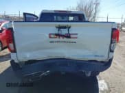 ✅ 2020 GMC Sierra 1500 SLE • VIN: 3GTU9BED0LG210421 • Лот: 41471994. Опубликован ранее на IAAI с пробегом 121 581 миль. Бесплатный доступ к архиву аукционных продаж из США и подробный отчёт об истории автомобиля на DreamBid. Изображение 6.