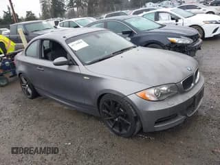 ✅ 2009 BMW 1 Series 135i • VIN: WBAUC73519VK94739 • Lot: 41710869. Wystawiony na IAAI z przebiegiem 101 042 mil. Bezpłatny archiwum sprzedaży aukcyjnych z USA i szczegółowy raport historii pojazdu na DreamBid. Zdjęcie 1.