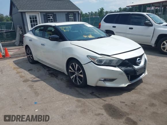 ✅ 2016 Nissan Maxima Platinum • VIN: 1N4AA6AP4GC421640 • Лот: 42817391. Опубликован ранее на IAAI с пробегом 161 728 миль. Бесплатный доступ к архиву аукционных продаж из США и подробный отчёт об истории автомобиля на DreamBid. Изображение 1.