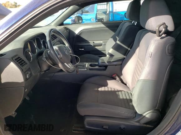 ✅ 2014 Dodge Challenger SXT • VIN: 2C3CDYAG0EH212061 • Лот: 89550515. Опубликован ранее на Copart с пробегом 268 726 миль. Бесплатный доступ к архиву аукционных продаж из США и подробный отчёт об истории автомобиля на DreamBid. Изображение 7.