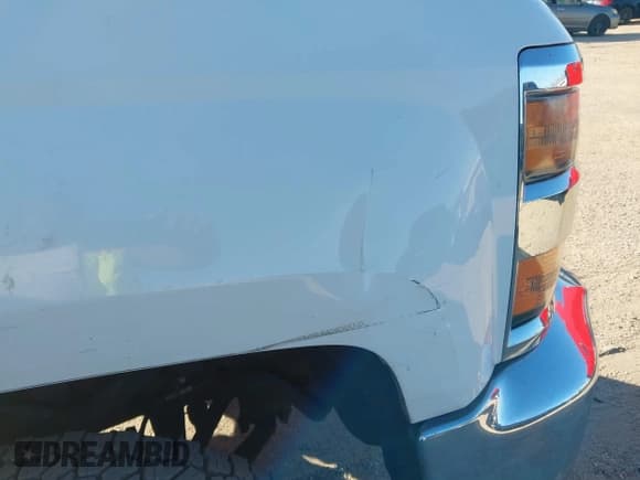 ✅ 2015 Chevrolet Silverado 2500HD Work Truck • VIN: 1GB2CUEG9FZ122068 • Лот: 43647284. Опубликован ранее на IAAI с пробегом 214 454 миль. Бесплатный доступ к архиву аукционных продаж из США и подробный отчёт об истории автомобиля на DreamBid. Изображение 16.