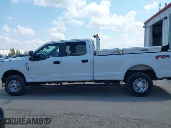 ✅ 2019 Ford F-250 XL • VIN: 1FT7W2B69KED56754 • Lot: 42410960. Listed on IAAI with 162,459 mi. Free auction sales archive from the USA and detailed vehicle history report at DreamBid. Image 15.