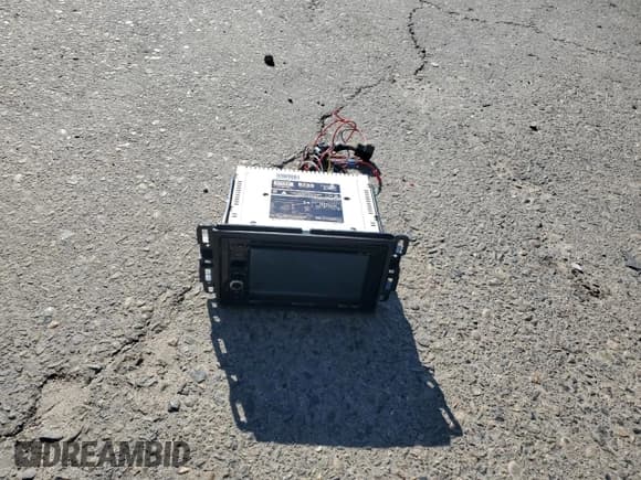 ✅ 2013 Chevrolet Suburban LS • VIN: 1GNSCHE06DR339393 • Lot: 87051565. Listed on Copart with 147,427 mi. Free auction sales archive from the USA and detailed vehicle history report at DreamBid. Image 13.