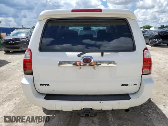 ✅ 2008 Toyota 4Runner SR5 • VIN: JTEZU14R18K003589 • Lot: 80225695. Wystawiony na Copart z przebiegiem 272 789 mil. Bezpłatny archiwum sprzedaży aukcyjnych z USA i szczegółowy raport historii pojazdu na DreamBid. Zdjęcie 6.