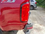 ✅ 2018 Chevrolet Colorado 4WD Z71 • VIN: 1GCGTDEN1J1190761 • Лот: 42682195. Опубликован ранее на IAAI с пробегом 55 393 миль. Бесплатный доступ к архиву аукционных продаж из США и подробный отчёт об истории автомобиля на DreamBid. Изображение 17.