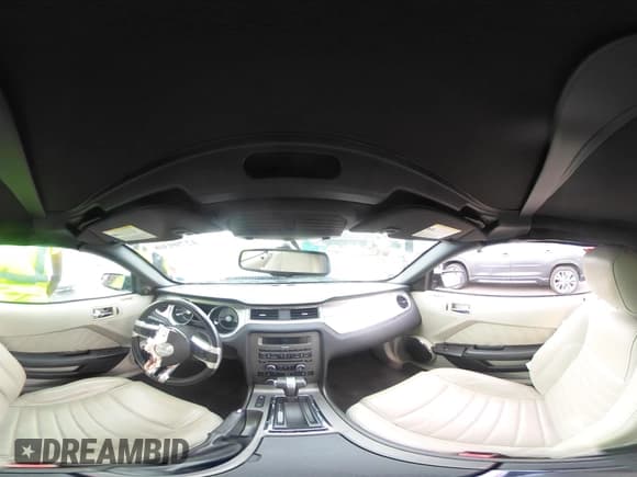 ✅ 2011 Ford Mustang V6 • VIN: 1ZVBP8EM9B5121479 • Lot: 42709308. Wystawiony na IAAI z przebiegiem 38 478 mil. Bezpłatny archiwum sprzedaży aukcyjnych z USA i szczegółowy raport historii pojazdu na DreamBid. Zdjęcie 20.