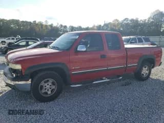 ✅ 2002 Chevrolet Silverado 1500 LS • VIN: 2GCEC19T821418748 • Лот: 80121704. Опубликован ранее на Copart с пробегом 560 920 миль. Бесплатный доступ к архиву аукционных продаж из США и подробный отчёт об истории автомобиля на DreamBid. Изображение 1.