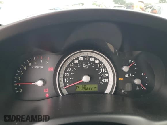 ✅ 2007 Hyundai Entourage GLS • VIN: KNDMC233376032281 • Лот: 73967304. Опубликован ранее на Copart с пробегом 252 331 миль. Бесплатный доступ к архиву аукционных продаж из США и подробный отчёт об истории автомобиля на DreamBid. Изображение 9.