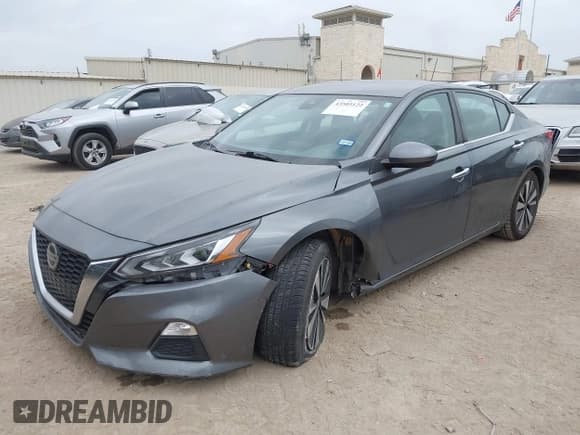 ✅ 2022 Nissan Altima SV • VIN: 1N4BL4DV7NN317318 • Lot: 43503122. Wystawiony na IAAI z przebiegiem 67 769 mil. Bezpłatny archiwum sprzedaży aukcyjnych z USA i szczegółowy raport historii pojazdu na DreamBid. Zdjęcie 2.