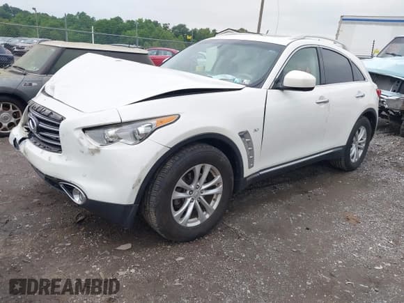 ✅ 2016 Infiniti QX70 • VIN: JN8CS1MW4GM400372 • Lot: 42280369. Listed on IAAI with 116,581 mi. Free auction sales archive from the USA and detailed vehicle history report at DreamBid. Image 17.