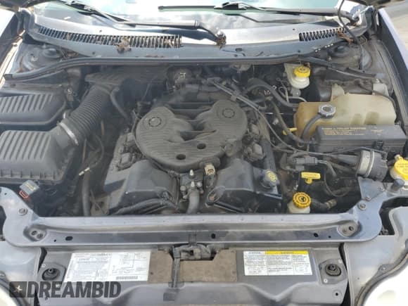 ✅ 2003 Chrysler Concorde • VIN: 2C3AD46R13H557963 • Lot: 69846015. Wystawiony na Copart z przebiegiem 207 577 mil. Bezpłatny archiwum sprzedaży aukcyjnych z USA i szczegółowy raport historii pojazdu na DreamBid. Zdjęcie 11.