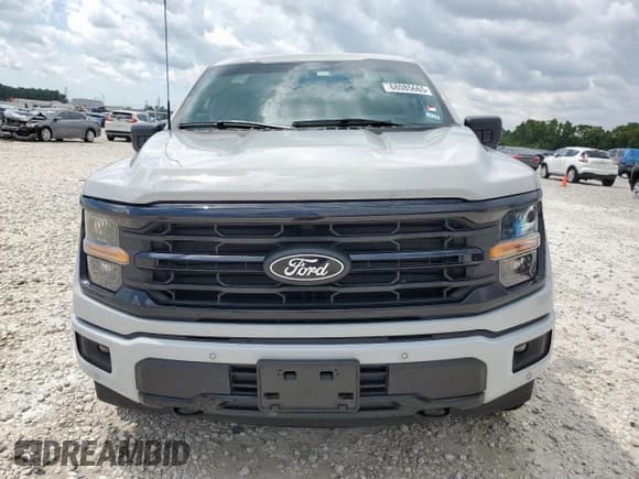 ✅ 2024 Ford F-150 XLT • VIN: 1FTFW3L53RKF56631 • Lot: 68085665. Wystawiony na Copart z przebiegiem 30 577 mil. Bezpłatny archiwum sprzedaży aukcyjnych z USA i szczegółowy raport historii pojazdu na DreamBid. Zdjęcie 5.