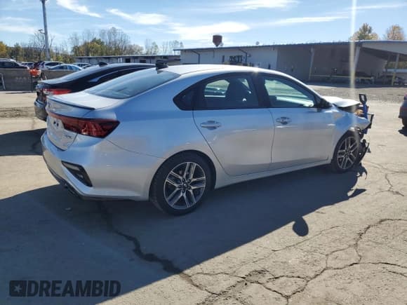 ✅ 2020 Kia Forte EX • VIN: 3KPF54ADXLE208645 • Lot: 82560985. Wystawiony na Copart z przebiegiem 50 546 mil. Bezpłatny archiwum sprzedaży aukcyjnych z USA i szczegółowy raport historii pojazdu na DreamBid. Zdjęcie 3.