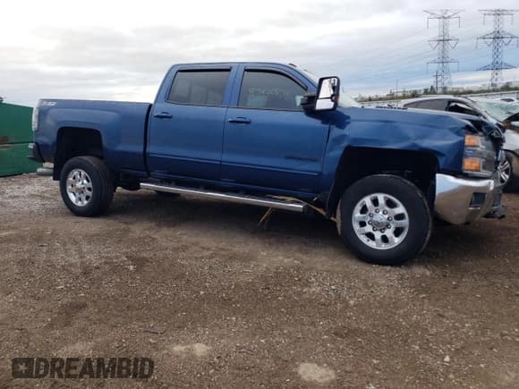 ✅ 2015 Chevrolet Silverado 2500HD LT • VIN: 1GC1KVE88FF593865 • Лот: 87420875. Опубликован ранее на Copart с пробегом Не указан. Бесплатный доступ к архиву аукционных продаж из США и подробный отчёт об истории автомобиля на DreamBid. Изображение 4.