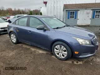 ✅ 2014 Chevrolet Cruze LS • VIN: 1G1PA5SG1E7143825 • Lot: 90257015. Listed on Copart with 171,602 mi. Free auction sales archive from the USA and detailed vehicle history report at DreamBid. Image 4.