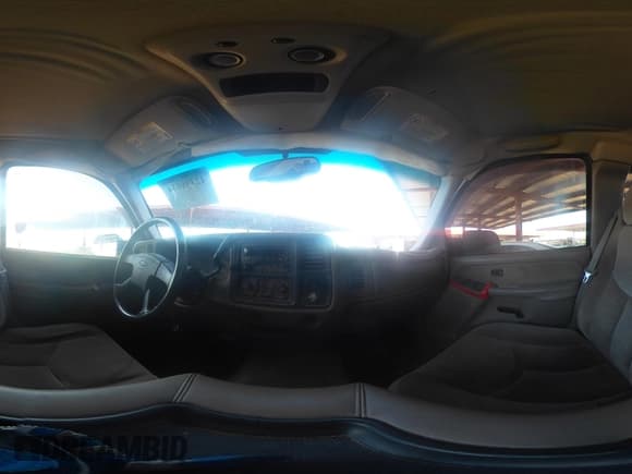 ✅ 2003 Chevrolet Silverado 2500HD LS • VIN: 1GCHC29U13E353706 • Lot: 42398034. Wystawiony na IAAI z przebiegiem 205 065 mil. Bezpłatny archiwum sprzedaży aukcyjnych z USA i szczegółowy raport historii pojazdu na DreamBid. Zdjęcie 18.