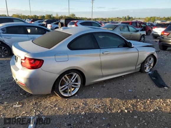 ✅ 2016 BMW 2 Series 228i • VIN: WBA1F5C57GV343907 • Lot: 70606704. Wystawiony na Copart z przebiegiem 107 211 mil. Bezpłatny archiwum sprzedaży aukcyjnych z USA i szczegółowy raport historii pojazdu na DreamBid. Zdjęcie 3.
