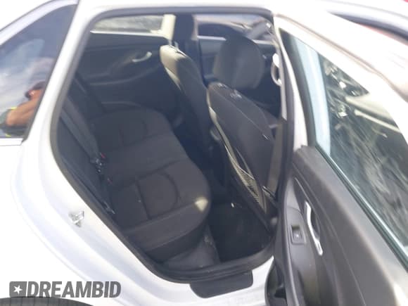 ✅ 2019 Hyundai Elantra • VIN: KMHH35LE7KU090303 • Lot: 41706847. Listed on IAAI with 106,492 mi. Free auction sales archive from the USA and detailed vehicle history report at DreamBid. Image 8.
