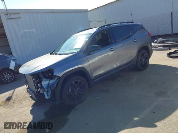 ✅ 2020 GMC Terrain SLE • VIN: 3GKALTEV8LL100148 • Lot: 43680674. Wystawiony na IAAI z przebiegiem 76 929 mil. Bezpłatny archiwum sprzedaży aukcyjnych z USA i szczegółowy raport historii pojazdu na DreamBid. Zdjęcie 2.
