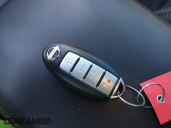 ✅ 2014 Nissan Maxima S • VIN: 1N4AA5APXEC911524 • Lot: 43631547. Listed on IAAI with 92,468 mi. Free auction sales archive from the USA and detailed vehicle history report at DreamBid. Image 11.