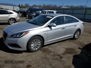 ✅ 2016 Hyundai Sonata SE • VIN: KMHE24L1XGA025242 • Lot: 47191383. Listed on Copart with 57,688 mi. Free auction sales archive from the USA and detailed vehicle history report at DreamBid. Image 1.