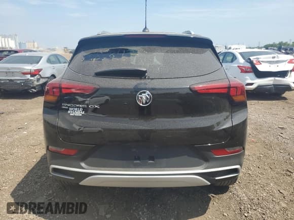 ✅ 2020 Buick Encore GX Select • VIN: KL4MMESL8LB102563 • Lot: 61157985. Wystawiony na Copart z przebiegiem 66 290 mil. Bezpłatny archiwum sprzedaży aukcyjnych z USA i szczegółowy raport historii pojazdu na DreamBid. Zdjęcie 6.