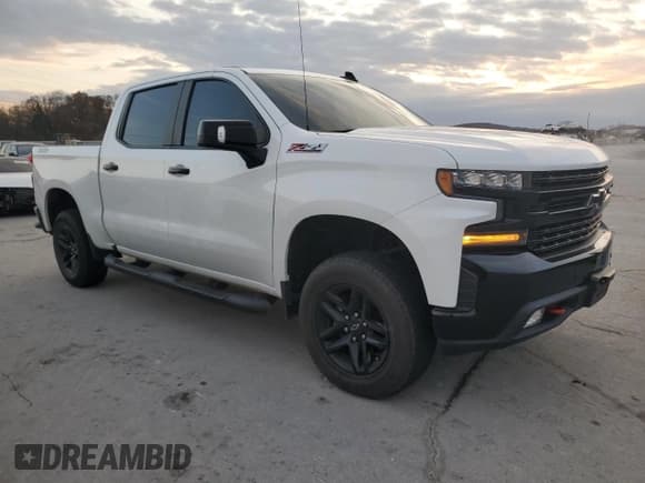 ✅ 2021 Chevrolet Silverado 1500 LT Trail Boss • VIN: 3GCPYFED7MG325302 • Lot: 93606795. Wystawiony na Copart z przebiegiem 69 130 mil. Bezpłatny archiwum sprzedaży aukcyjnych z USA i szczegółowy raport historii pojazdu na DreamBid. Zdjęcie 4.