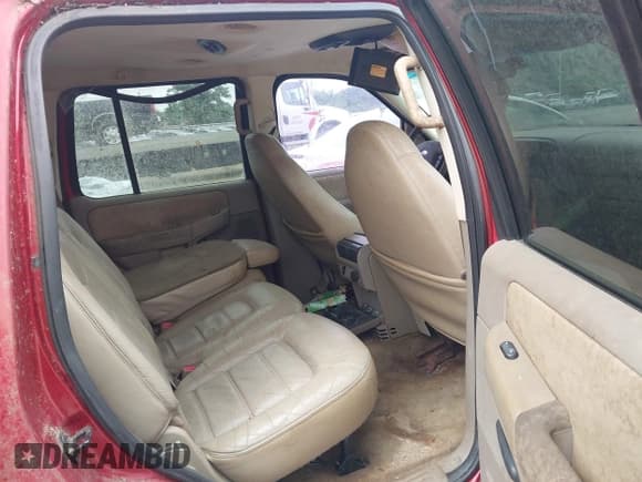 ✅ 2002 Ford Explorer XLT • VIN: 1FMZU63E42ZA11910 • Lot: 42392578. Listed on IAAI with Not provided. Free auction sales archive from the USA and detailed vehicle history report at DreamBid. Image 8.