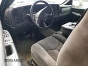 ✅ 2003 Chevrolet Silverado 1500 LS • VIN: 1GCEK19T83E346467 • Лот: 75599424. Опубликован ранее на Copart с пробегом 292 233 миль. Бесплатный доступ к архиву аукционных продаж из США и подробный отчёт об истории автомобиля на DreamBid. Изображение 8.