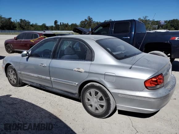 ✅ 2005 Hyundai Sonata GL • VIN: KMHWF25S25A129482 • Лот: 81823244. Опубликован ранее на Copart с пробегом 247 656 миль. Бесплатный доступ к архиву аукционных продаж из США и подробный отчёт об истории автомобиля на DreamBid. Изображение 2.