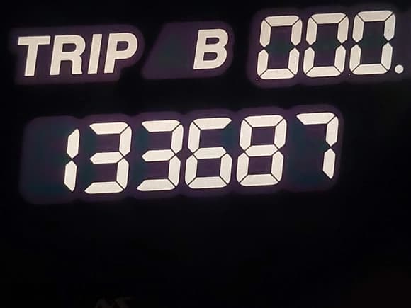 ✅ 2001 Acura MDX Touring • VIN: 2HNYD18671H535128 • Lot: 42352492. Wystawiony na IAAI z przebiegiem 133 687 mil. Bezpłatny archiwum sprzedaży aukcyjnych z USA i szczegółowy raport historii pojazdu na DreamBid. Zdjęcie 16.