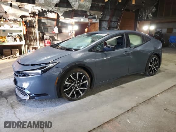 ✅ 2023 Toyota Prius XSE • VIN: JTDACACU3P3002673 • Лот: 84802395. Опубликован ранее на Copart с пробегом Не указан. Бесплатный доступ к архиву аукционных продаж из США и подробный отчёт об истории автомобиля на DreamBid. Изображение 1.