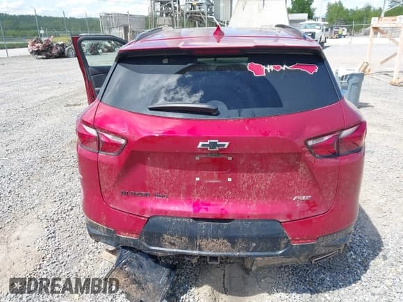 ✅ 2021 Chevrolet Blazer RS • VIN: 3GNKBKRS2MS579534 • Lot: 42207795. Wystawiony na IAAI z przebiegiem 55 716 mil. Bezpłatny archiwum sprzedaży aukcyjnych z USA i szczegółowy raport historii pojazdu na DreamBid. Zdjęcie 17.