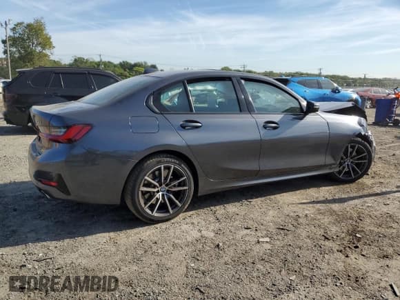 ✅ 2022 BMW 3 Series 330i xDrive • VIN: 3MW5R7J07N8C61526 • Lot: 84838055. Wystawiony na Copart z przebiegiem Nie podano. Bezpłatny archiwum sprzedaży aukcyjnych z USA i szczegółowy raport historii pojazdu na DreamBid. Zdjęcie 3.