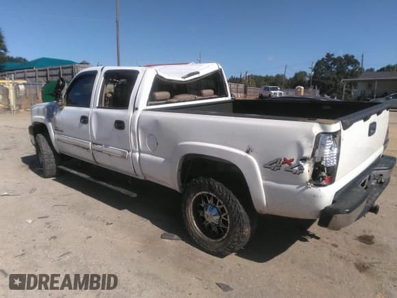 ✅ 2004 Chevrolet Silverado 2500HD LS • VIN: 1GCHK23264F214399 • Лот: 43370654. Опубликован ранее на IAAI с пробегом 412 334 миль. Бесплатный доступ к архиву аукционных продаж из США и подробный отчёт об истории автомобиля на DreamBid. Изображение 3.