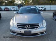 ✅ 2010 Mercedes-Benz R 350 • VIN: 4JGCB6FE3AA108634 • Лот: 75237394. Опубликован ранее на Copart с пробегом 164 743 миль. Бесплатный доступ к архиву аукционных продаж из США и подробный отчёт об истории автомобиля на DreamBid. Изображение 5.