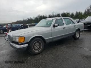 ✅ 1980 Mercedes-Benz 240 • VIN: WDB12602212003517 • Lot: 61260715. Wystawiony na Copart z przebiegiem 119 681 mil. Bezpłatny archiwum sprzedaży aukcyjnych z USA i szczegółowy raport historii pojazdu na DreamBid. Zdjęcie 1.