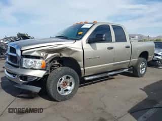 2005 Dodge 3500 SLT z VIN 3D7LS38C15G776041, wystawiony jako IAAI lot #42358059 z przebiegiem 93 860 mil mil oraz . Historia ofert i sprzedaży dostępna na DreamBid. Obrazek 6.