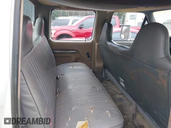 ✅ 1997 Ford F-250 • VIN: 1FTHW25F9VEA04505 • Lot: 41396056. Wystawiony na IAAI z przebiegiem 287 294 mil. Bezpłatny archiwum sprzedaży aukcyjnych z USA i szczegółowy raport historii pojazdu na DreamBid. Zdjęcie 8.