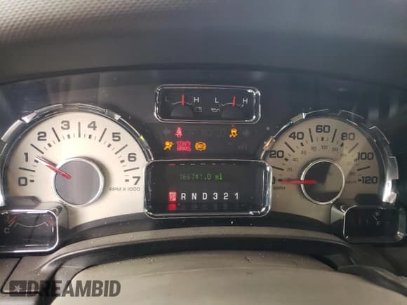 ✅ 2013 Ford Expedition XL • VIN: 1FMJU1G52DEF53673 • Lot: 70014995. Listed on Copart with 166,741 mi. Free auction sales archive from the USA and detailed vehicle history report at DreamBid. Image 9.