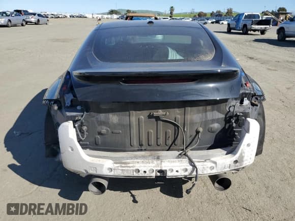 ✅ 2018 Nissan 370Z Touring • VIN: JN1AZ4EH8JM571166 • Lot: 46716935. Listed on Copart with 131,462 mi. Free auction sales archive from the USA and detailed vehicle history report at DreamBid. Image 6.