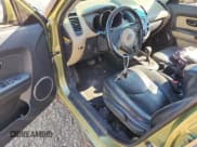 ✅ 2011 Kia Soul + • VIN: KNDJT2A25B7334199 • Lot: 70321195. Wystawiony na Copart z przebiegiem Nie podano. Bezpłatny archiwum sprzedaży aukcyjnych z USA i szczegółowy raport historii pojazdu na DreamBid. Zdjęcie 8.