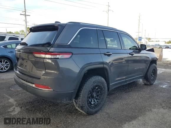 2022 Jeep Grand Cherokee Altitude with VIN 1C4RJGAG6N8589234, listed as a Copart auction lot 52606285 with 50,972 mi miles and Non repairable. Bid and sale history available at DreamBid. Image 3.