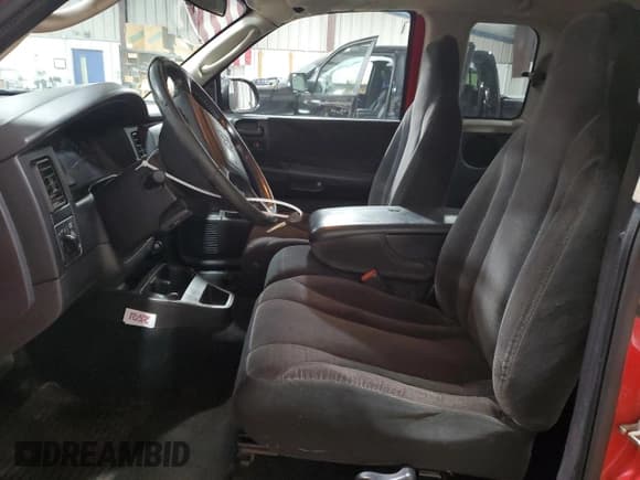 ✅ 2002 Dodge Dakota • VIN: 1B7GG32XX2S510126 • Lot: 80562074. Wystawiony na Copart z przebiegiem 121 890 mil. Bezpłatny archiwum sprzedaży aukcyjnych z USA i szczegółowy raport historii pojazdu na DreamBid. Zdjęcie 7.