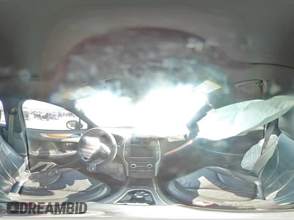 ✅ 2017 Lincoln MKC Select • VIN: 5LMCJ2D93HUL51495 • Лот: 67962325. Опубликован ранее на Copart с пробегом 116 805 миль. Бесплатный доступ к архиву аукционных продаж из США и подробный отчёт об истории автомобиля на DreamBid. Изображение 16.