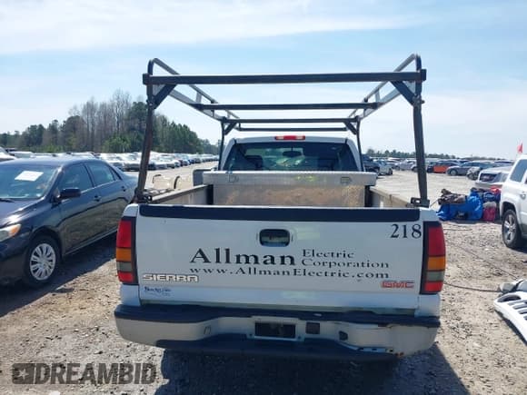 ✅ 2006 GMC Sierra 1500 Work Truck • VIN: 3GTEC14V56G162378 • Lot: 41838069. Listed on IAAI with 272,766 mi. Free auction sales archive from the USA and detailed vehicle history report at DreamBid. Image 16.