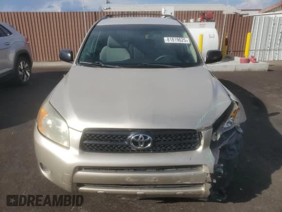 ✅ 2007 Toyota RAV4 • VIN: JTMBD33V775062143 • Lot: 81819625. Wystawiony na Copart z przebiegiem 174 249 mil. Bezpłatny archiwum sprzedaży aukcyjnych z USA i szczegółowy raport historii pojazdu na DreamBid. Zdjęcie 5.