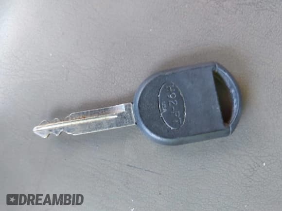 ✅ 2002 Ford Taurus SES Standard • VIN: 1FAFP55262G244684 • Lot: 42823919. Listed on IAAI with 164,232 mi. Free auction sales archive from the USA and detailed vehicle history report at DreamBid. Image 11.