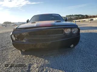 ✅ 2013 Dodge Challenger SXT • VIN: 2C3CDYAG8DH540682 • Lot: 83529174. Wystawiony na Copart z przebiegiem 146 184 mil. Bezpłatny archiwum sprzedaży aukcyjnych z USA i szczegółowy raport historii pojazdu na DreamBid. Zdjęcie 5.